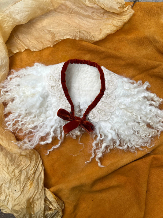 crimson collar